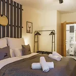 Alpstay Platzhirsch - Modern 2-bedroom Family With Garden 巴德小基希海姆
