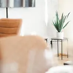 Alpstay Platzhirsch - Modern 2-bedroom Family With Garden